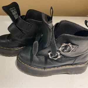 Dr. Martens Devon Flower Boots